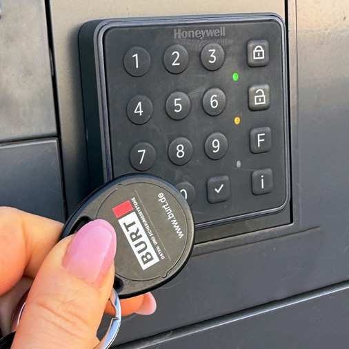 Verwaltung von Zutrittsrechten über ein digitales Zutrittskontrollsystem